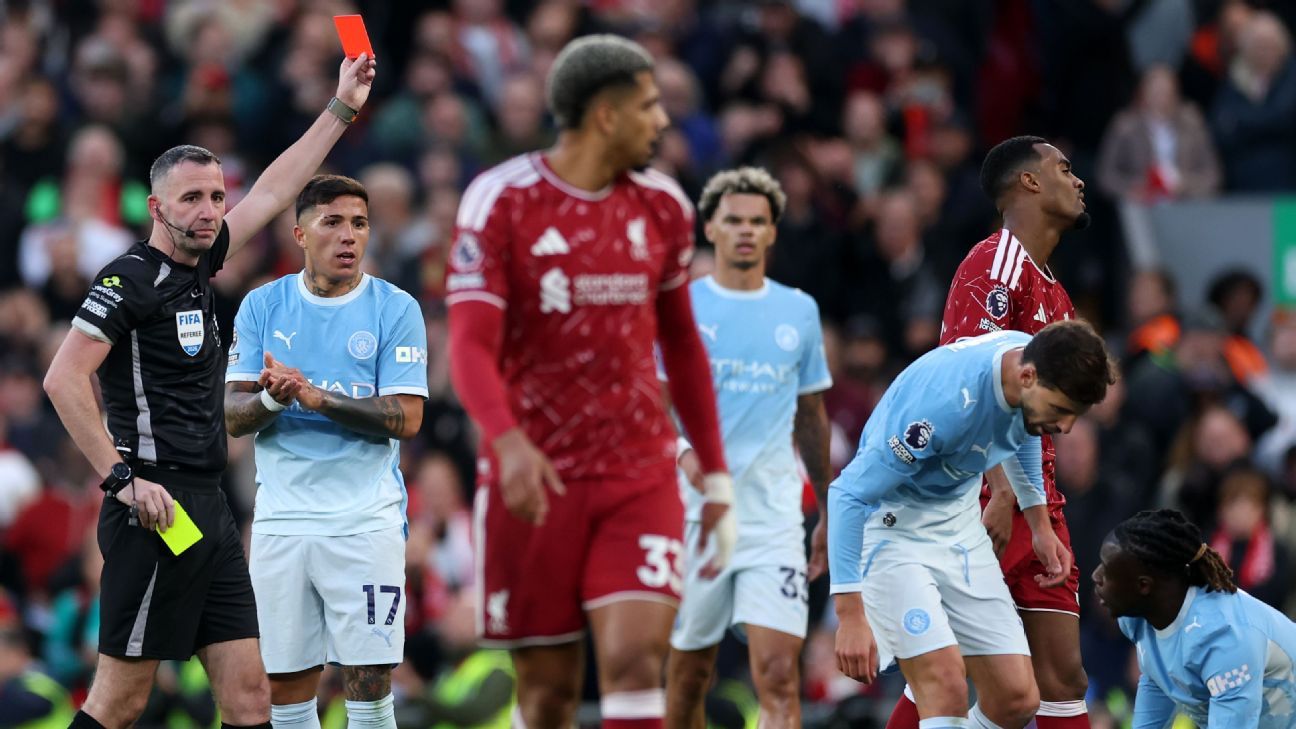 Iraola contesta expulsão de Gravenberch após derrota do Liverpool frente ao Manchester City