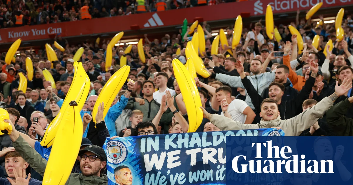 Maresca incentiva adeptos do Manchester City a levarem bananas insufláveis
